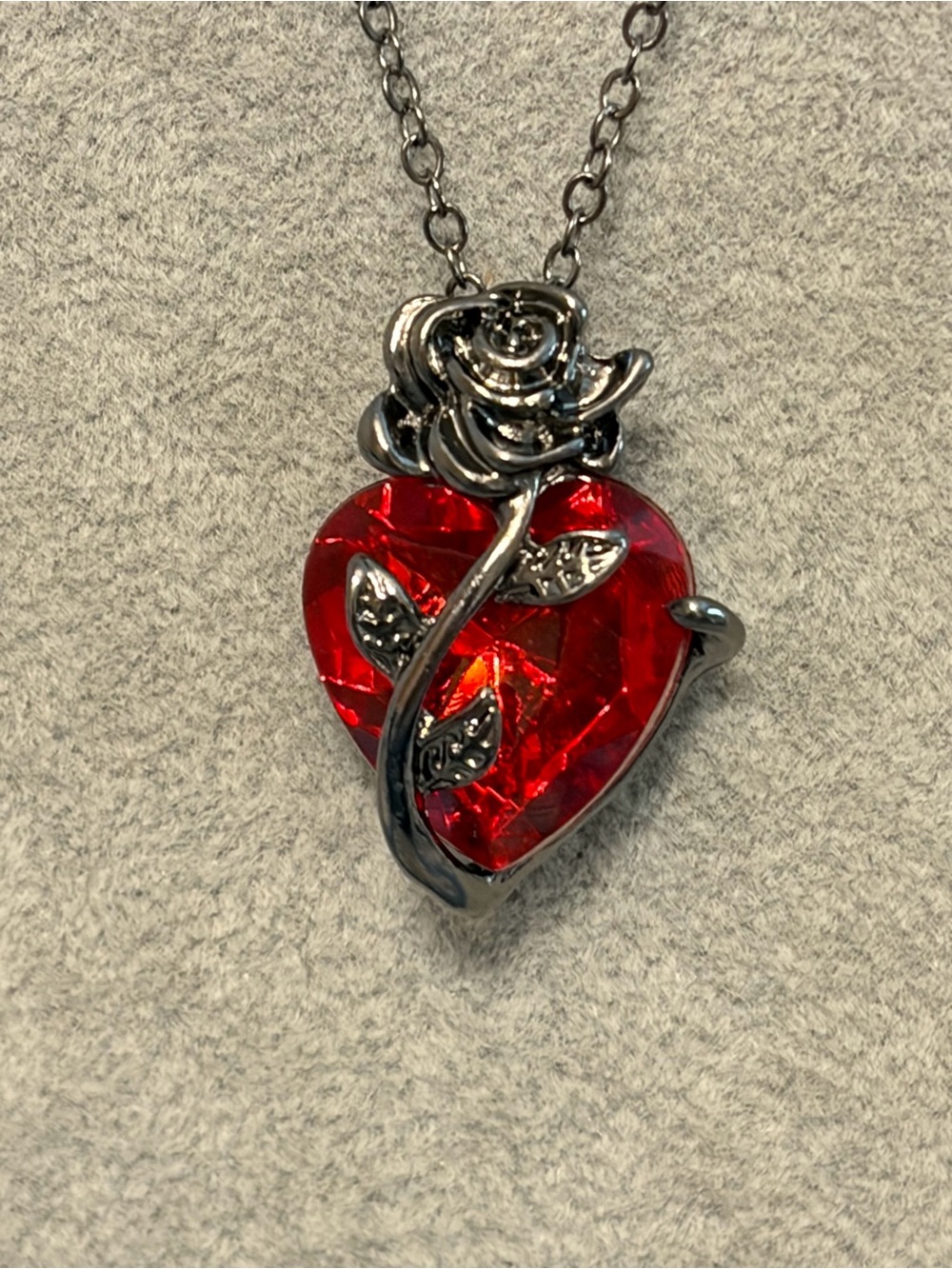 Gothic Red Crystal Heart Black Rose Pendant Necklace New